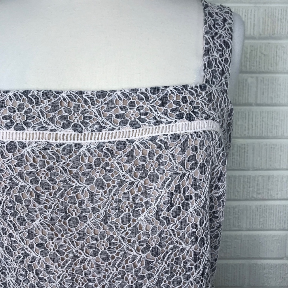 Banana Republic Sleeveless Lace Tank Peplum Large - Picture 4 of 8